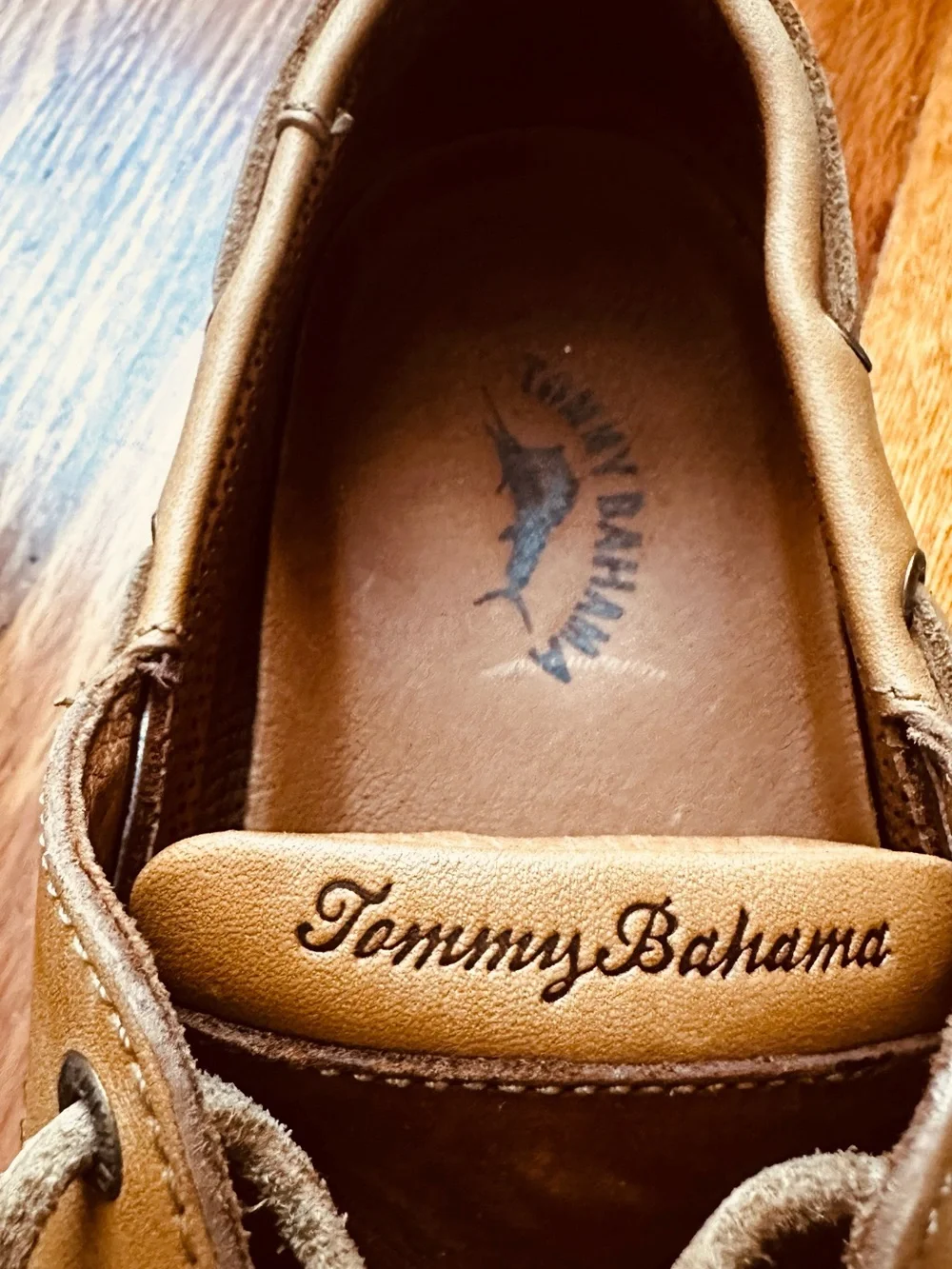 Tommy Bahama Men’s Tan/Brown Suede Leather Boat Shoes